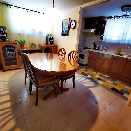 Apartment Mila Apartment